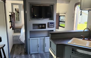 PET AND KID FRIENDLY BUNKHOUSE