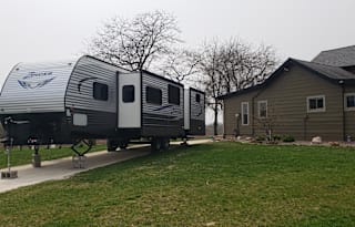 2017 CrossRoads RV Zinger ZR333DB