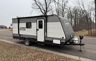 Lightweight, sleeps 6, lots of upgrades!