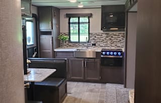 The Dual Door Memory Maker- A Very Trendy, Comfortable, Dog friendly 2020 Aspen Trail by Dutchmen. Winegard WIFI Signal Enhancer and Satellite Enhancer Included -  Additional Upgrade Options Available!