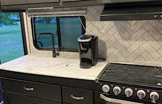 2022 Coachmen RV Freedom Express Ultra Lite 252RBS