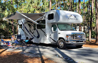 2021 Thor Motor Coach Chateau 32 ft-EARLY PICK UP