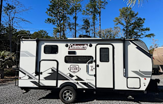 2022 Dutchmen RV Coleman Rubicon 1708BH