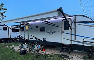 Rubén and Myra’s Rv