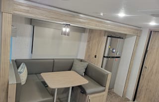 2022 Palomino SolAire Ultra Lite 243BHS