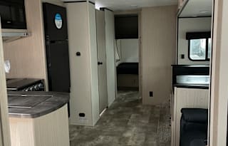 2022 Coachmen RV Apex Ultra-Lite 289TBSS