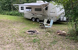 Updated Keystone Outback wBunks:Kid & Pet friendly