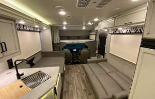 BRAND NEW! 2021 Jayco Greyhawk 31F with Modern Farmhouse Interior