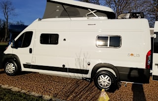 2021 Winnebago Solis 59PX w/pop-up tent & murphy bed