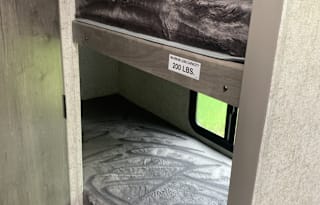 Family Friendly bunkhouse(2020 Apex Nano)