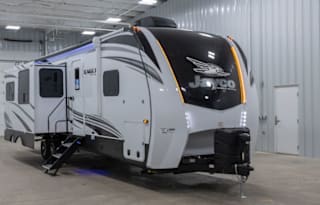 Brand New Beautifully Renovated 2022 Jayco Eagle