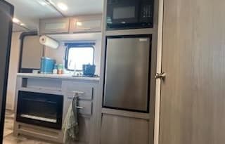 Coleman Camper 17b Cozy Getaway