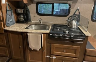 Family Friendly Class C motor home. Pet Friendly