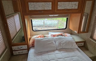 2007 Four Winds 500 29R - With Renovated Interior