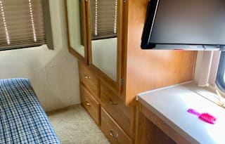 2006 Fleetwood Jamboree 31k