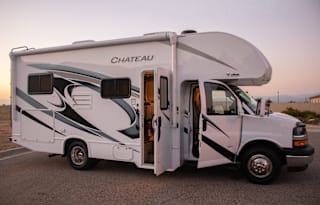 **NEW** 2021 - 24 foot RV