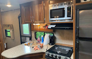 2016 Prime Time RV Tracer 3150BHD