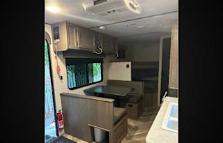 2021 Keystone Hideout BUNKHOUSE, Sleeps 6, Pets+