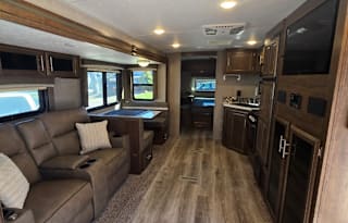 2021 Super Lite Camper Trailer