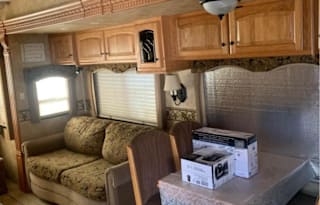 2009 Heartland Bighorn 3055RL