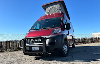 2021 Winnebago Solis 59P