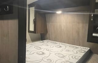 2022 Keystone Springdale-Like new, sleeps up to 8!