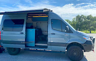 CASCADE - 2019 Mercedes Benz Sprinter 4x4