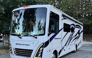 Road Birds’  2023  Windsport 29M ready to roll!