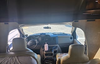 Four Winds 28A–Perfect for Your Next Adventure!