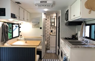 2019 Remodeled Camper! 2 Week Minimum Rental