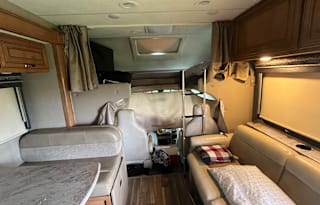2018 Thor Motor Coach Quantum LF31