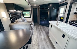 2021 Jayco Jay Flight with Bunkhouse