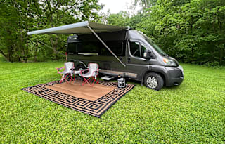EASY to DRIVE! Couples Traveling Retreat