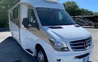 2020 Regency Ultra Brougham 25MB