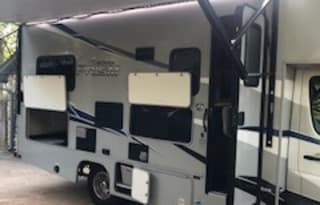 2020 Mercedes, Turbo Diesel, Fully Stocked