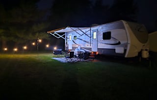 The Brownie NEWLY RENOVATED Sleeps 6 Must See !