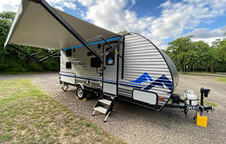 The Gray Nomad, Brand New, Tow with SUV