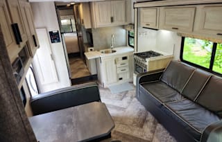 Sunseeker Bunk house. WE ALLOW PERSONAL INSURANCE!