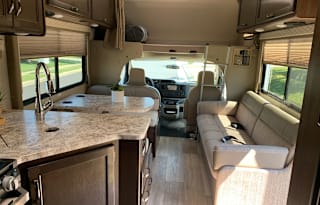 2020 Thor Motor Coach Freedom Elite Ford