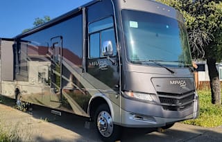 2018 coachmen Mirada select 37TB