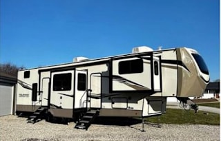 2022 Forrest River, Heritage Glen 378FL (+loft)
