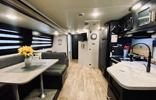 DELIVERY ONLY! 3-BUNK BEDROOM!Family Friendly!