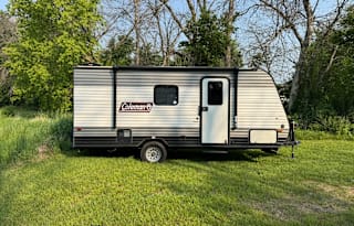 Lightweight, sleeps 6, lots of upgrades!