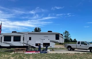 2022 Jayco Eagle with Bunk Room and Loft