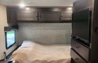 Phil & Melissa's Camper rental