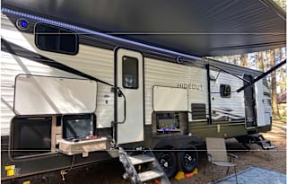 New 2022 Keystone RV Hideout 29DFSWE Fully Loaded