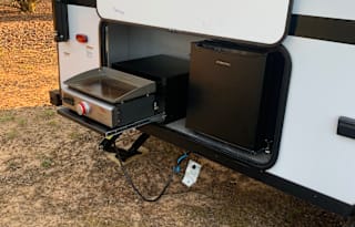 Fred’s Camper Rentals w/Bunks