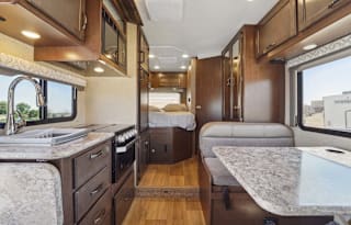 2019 Thor Freedom Elite 22HE w/ Flex Miles