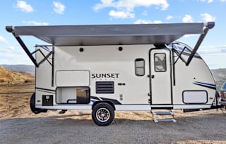 Light and Spacious Sunset Trail