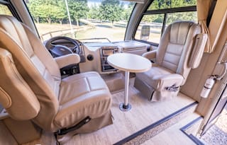 Compact, Luxurious, and Fully Stocked Motorhome!